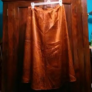 Scaled copper skirt